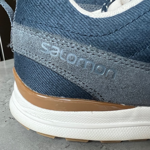 Solomon light hiker/urban shoe - Picture 2 of 9